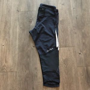Pearl Izumi Running Capris Sz Medium